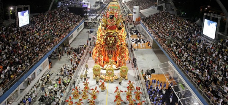 Le carnaval de Sao Paulo 2023 est l'un des carnavals les plus colorés