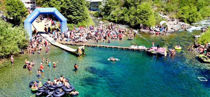 Jährlicher Boys &amp; Bears River Float am Russian River 2023